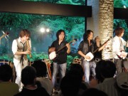 aun02